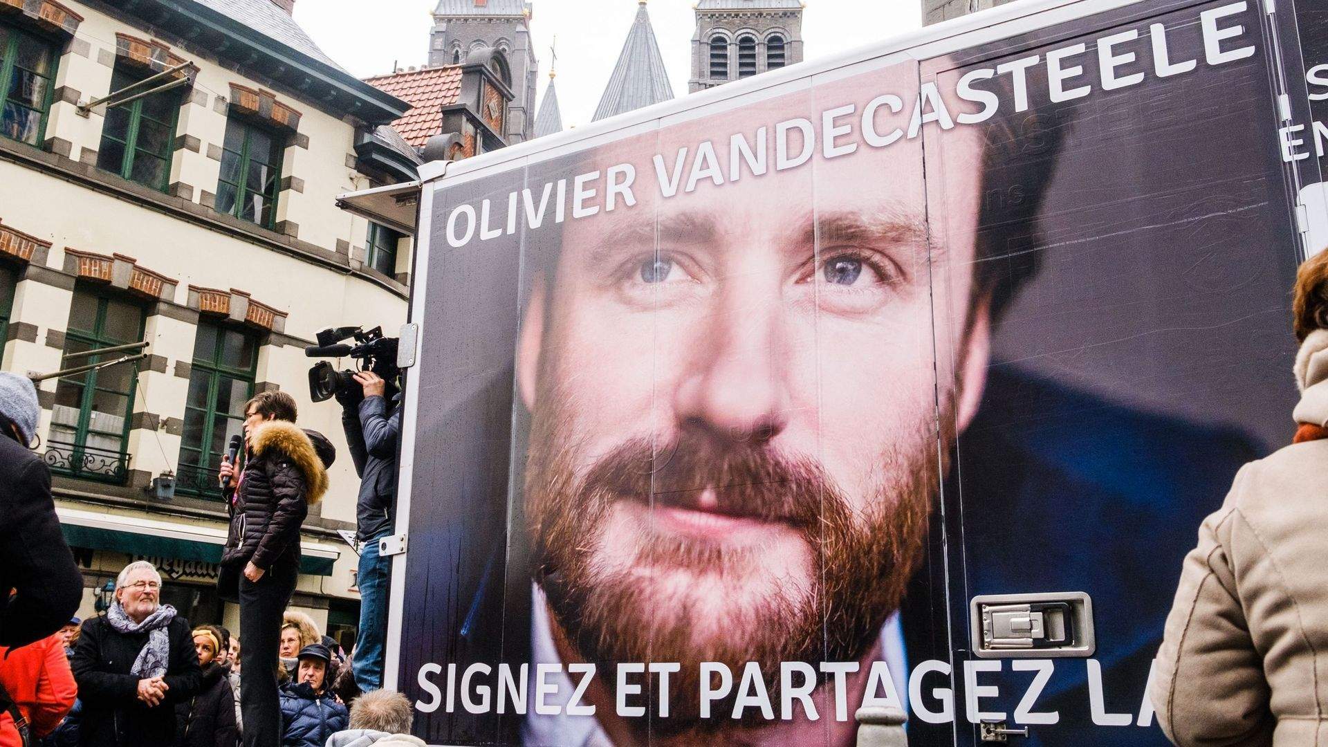 LIBÉREZ IMMÉDIATEMENT OLIVIER VANDECASTEELE
